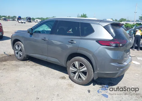 2024 Nissan Rogue Sl Intelligent Awd z USA, uszkodzony, nr VIN 5N1BT3CB9RC710343